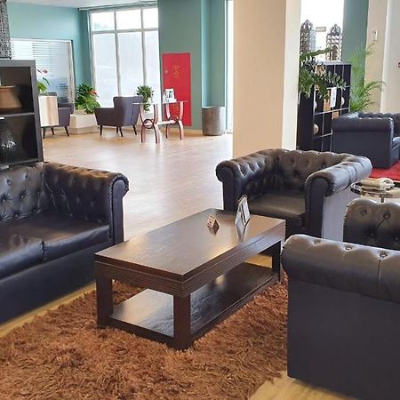 Midan Hotel Suites Muscat Exteriör bild