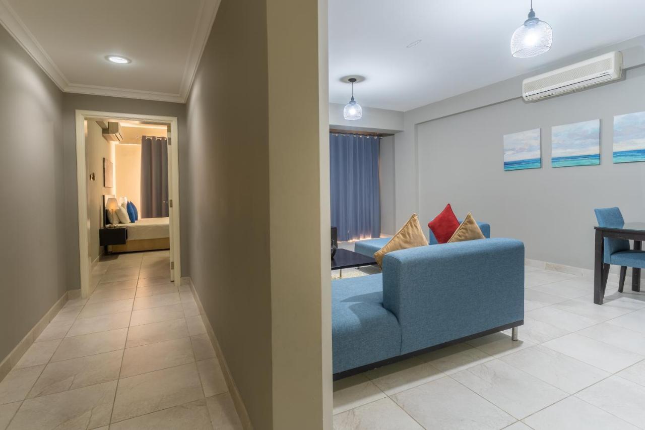 Midan Hotel Suites Muscat Exteriör bild
